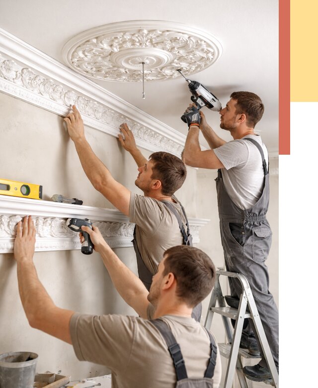 Монтаж лепнины на потолок в Краснотурьинске от 3403 руб. быстро и недорого | ОТДЕЛОЧНИК-Кту